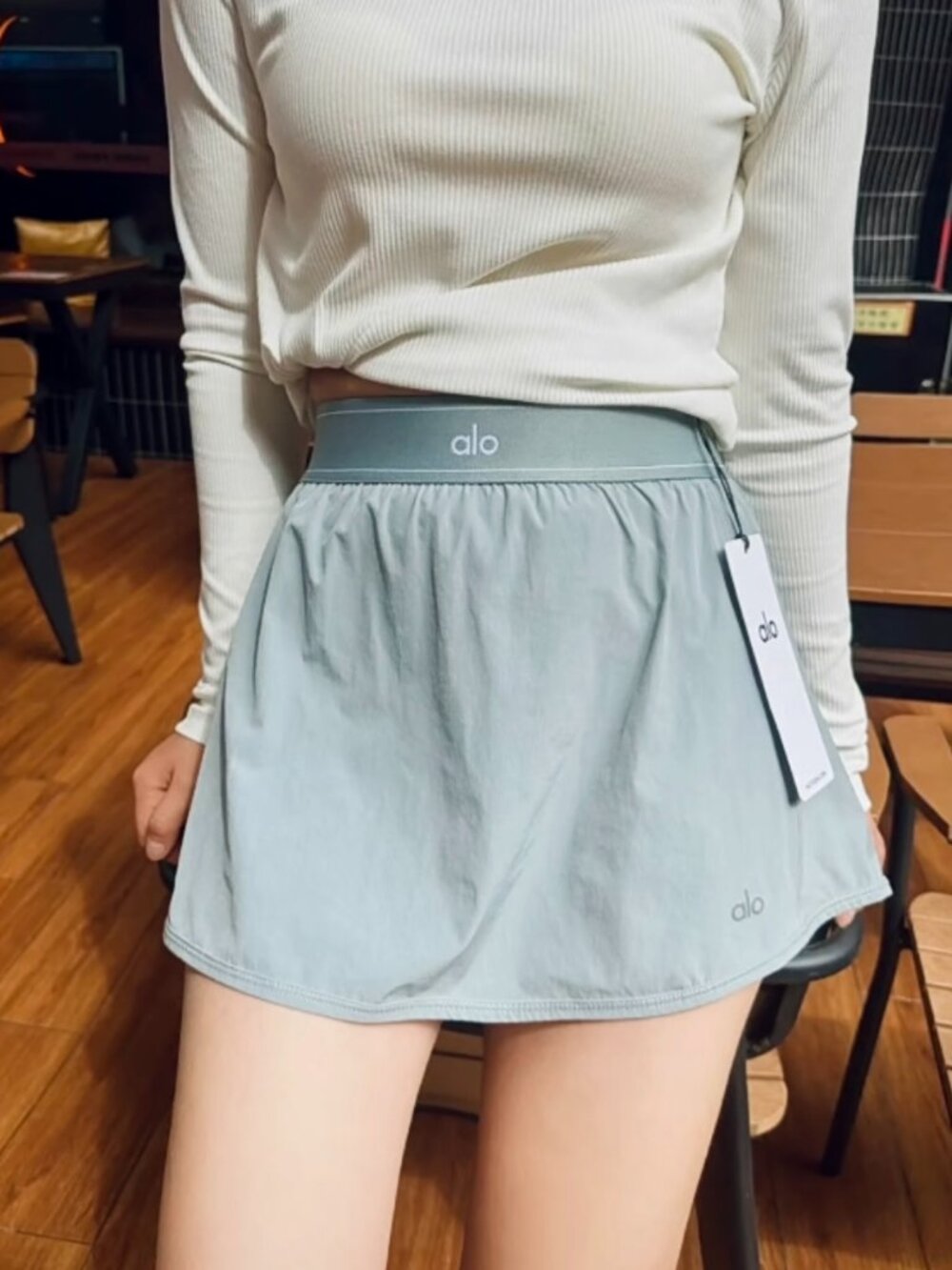 NWT😘🤩Alo Yoga Grey Match Point Tennis Skirt,High-Waisted Slimming Athletic - Picture 2 of 7